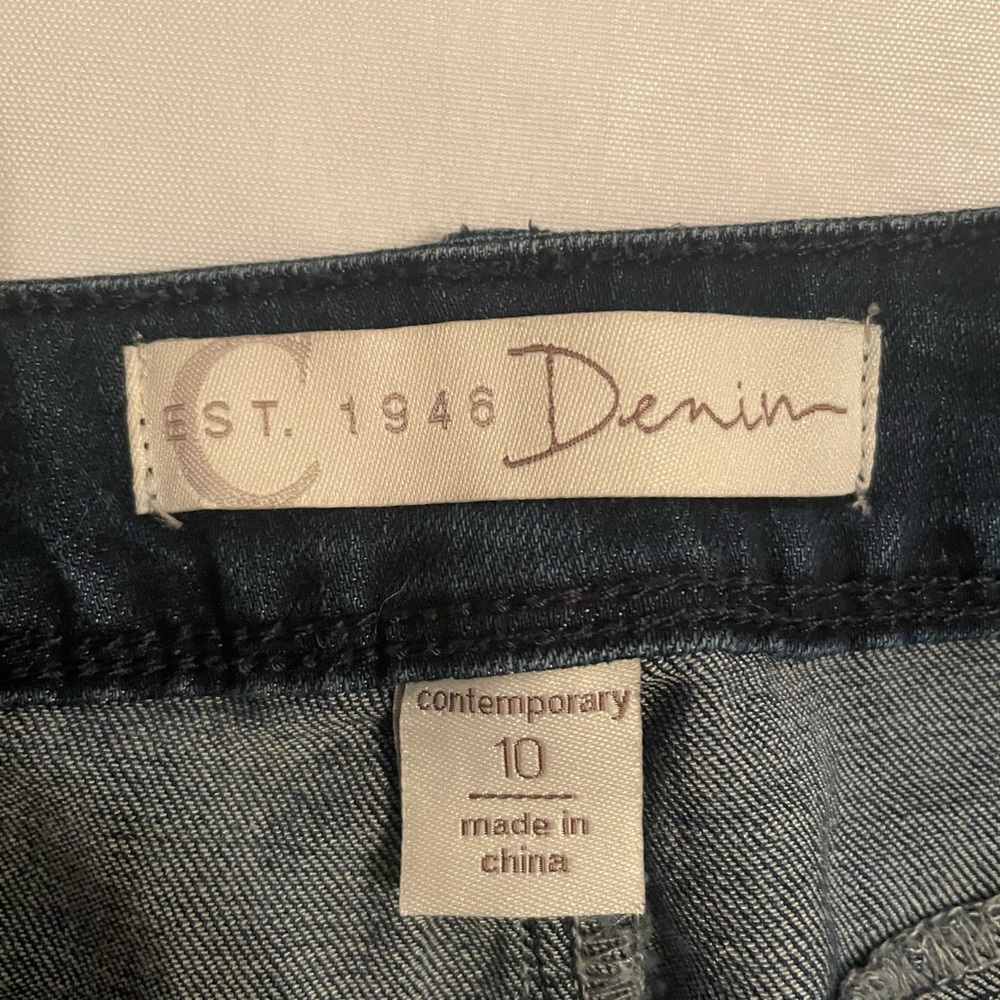 C Est. 1946 Contemporary Women’s Blue Cropped Jeans,‎  Subtle Fading, Size 10 - Picture 3 of 14